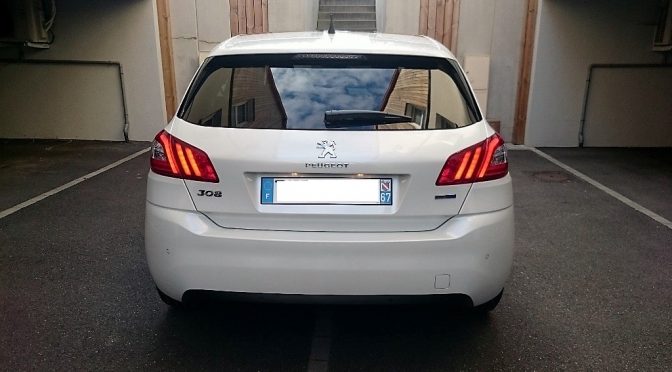 308 1.6L BlueHdi 120Ch BVM6 ALLURE 5 PORTES // TOIT PANO