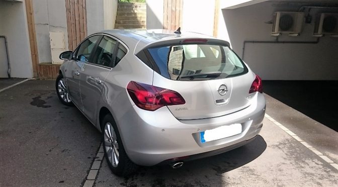 OPEL ASTRA IV 2.0 CDTI 160Ch BVA6 COSMO 5 PORTES // 1ère Main // GPS // CARNET OK