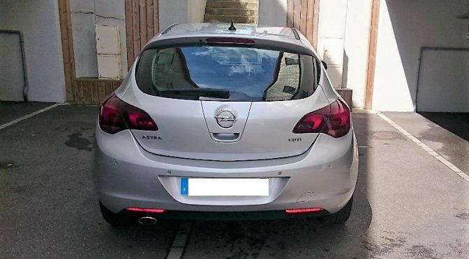 OPEL ASTRA IV 2.0 CDTI 160Ch BVA6 COSMO 5 PORTES // 1ère Main // GPS // CARNET OK