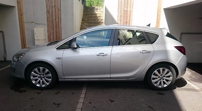 OPEL ASTRA IV 2.0 CDTI 160Ch BVA6 COSMO 5 PORTES // 1ère Main // GPS // CARNET OK