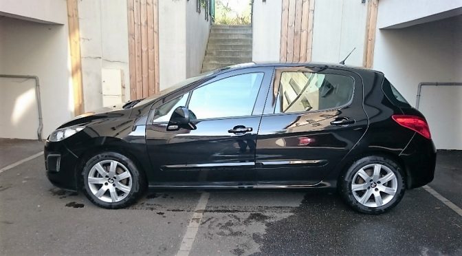 PEUGEOT 308 1.6 HDI 92 FAP STYLE 5 PORTES // REVISEE