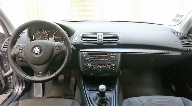 BMW 118D 122Ch BVM6 5 PORTES // RADAR ARR // REGULATEUR // VOLANT M