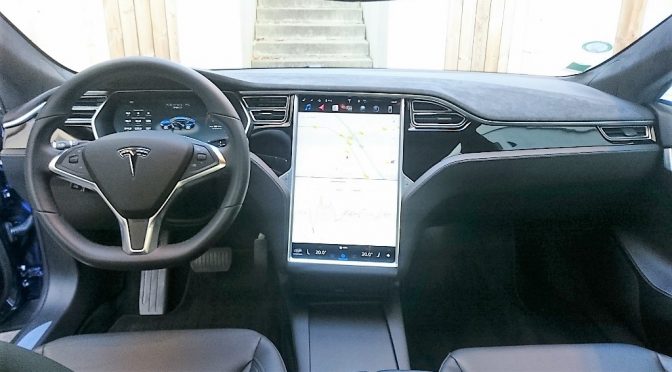 TESLA S 70 KWH DUAL MOTOR 332Ch AUTO PILOT 70D PACK PREMIUM