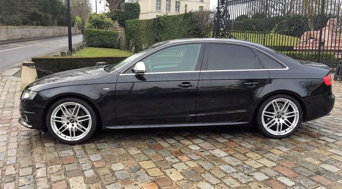 AUDI A4 3.0 TDI 240Ch S-LINE PLUS QUATTRO TIPTRONIC