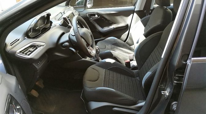 PEUGEOT 208 1.2 VTI 82Ch ALLURE 5 PORTES // RADAR ARR