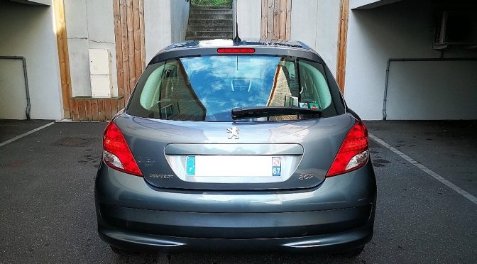 PEUGEOT 207 1.4 HDI 70 MILLESIM 200 5P // 1ère Main // TOIT PANO