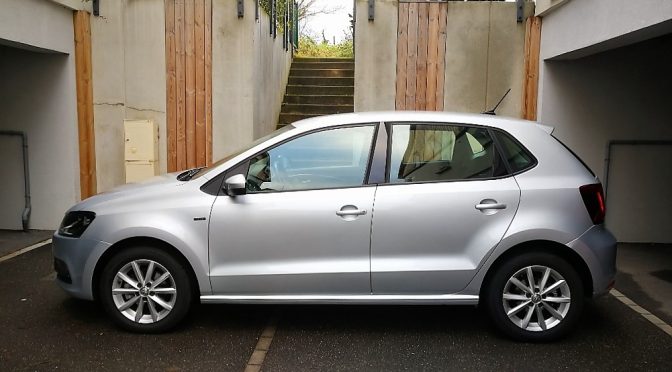 VOLKSWAGEN POLO V 1.2 TSI 90Ch Bluemotion technologie LOUNGE 5 PORTES