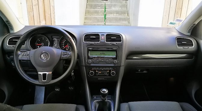 VW GOLF VI 2.0 TDI 140Ch CONFORTLINE BVM6 // 2ème Main