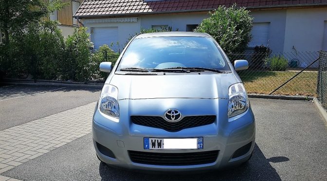 TOYOTA YARIS 1.4 D-4D 90Ch BVM6 LUNA // 1ère Main