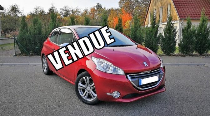 PEUGEOT 208 1.4 VTI 95Ch ALLURE // SEMI CUIR // CARNET PEUGEOT