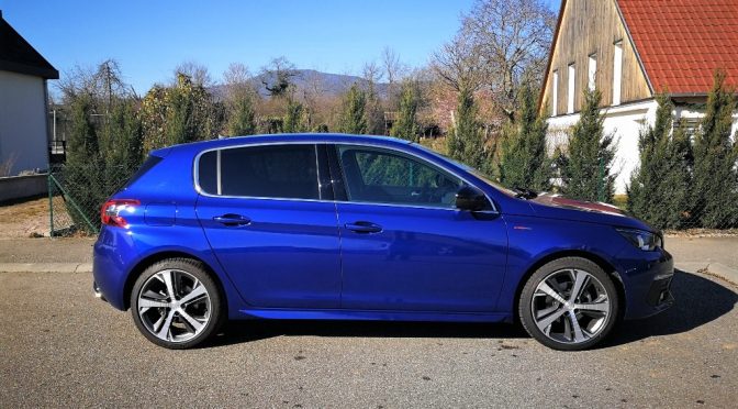 NOUVELLE PEUGEOT 308 1.2 Puretech 130Ch EAT8 GT LINE // 1ère MAIN // 2 350-€ d’options!