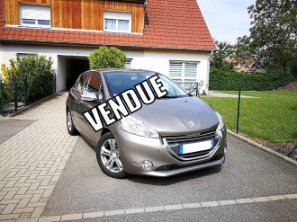 PEUGEOT 208 1.4 VTI 95Ch ALLURE // 1ère Main // SEMI CUIR // CARNET PEUGEOT //