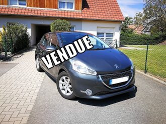 PEUGEOT 208 1.2 VTI 82Ch ACTIVE // 1ère Main // TOIT PANO // GPS // RADAR ARR