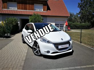 PEUGEOT 208 1.6 E-HDI 115 BVM6 FELINE // CUIR // GPS // TOIT PANO