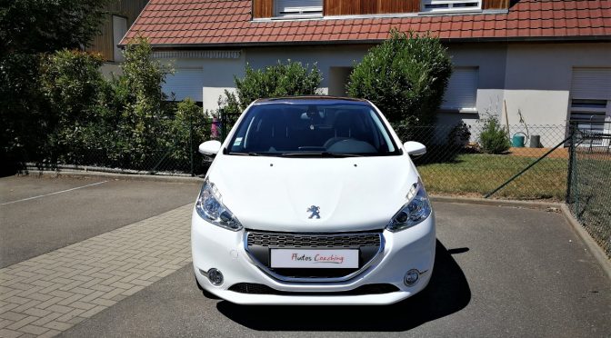 PEUGEOT 208 1.6 E-HDI 115 BVM6 FELINE // CUIR // GPS // TOIT PANO