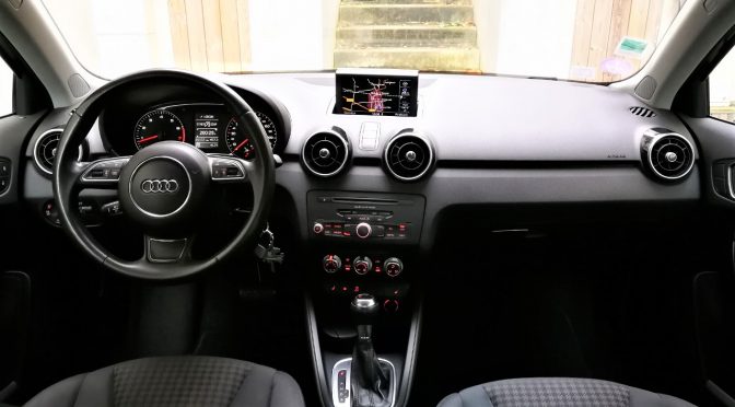 AUDI A1 1.4 TFSI 122Ch S&S AMBITION S-TRONIC // XÉNON // GPS // CARNET AUDI