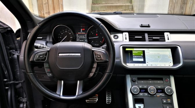 RANGE ROVER EVOQUE TD4 180Ch 4×4 AUTOBIOGRAPHY BVA9 // TOIT PANO // CAMERAS // LED