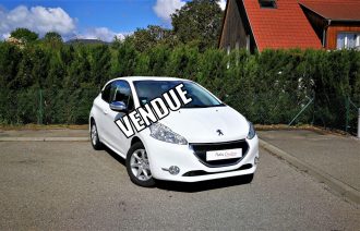 PEUGEOT 208 1.2L VTI 82Ch STYLE 3 PORTES // 36 900KMS // Bluetooth // Sièges chauffants