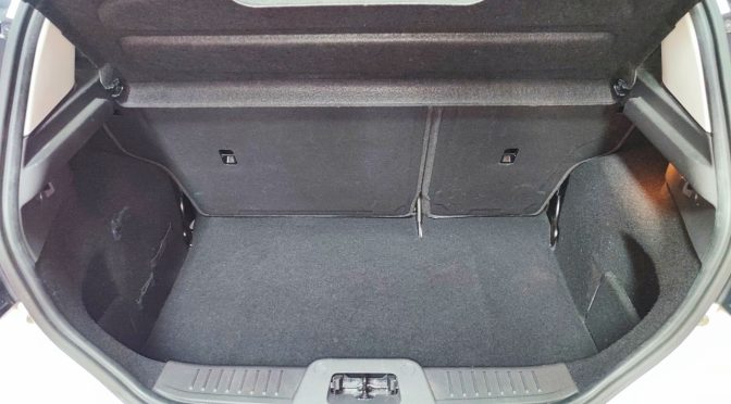 FORD FIESTA 1.0L 65Ch CELEBRATION // GPS // BLUETOOTH // SIEGES CHAUFFANTS