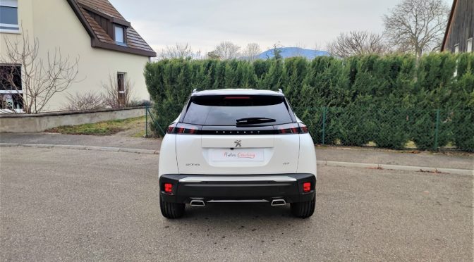 PEUGEOT 2008 1.2 PURETECH 130 EAT8 GT // 1 900 KMS // CAMERA // SIEGES CHAUFF