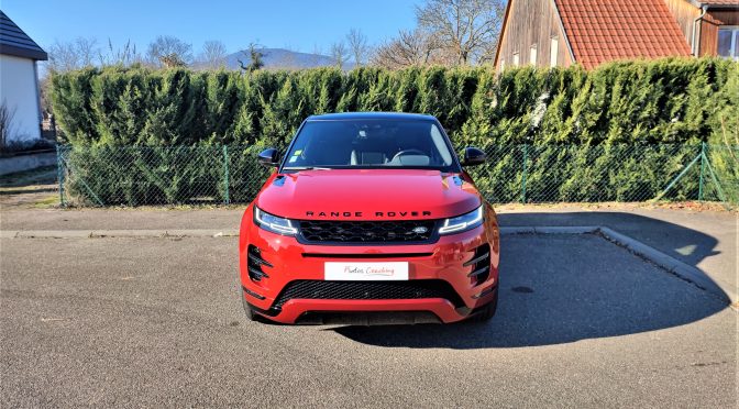 RANGE ROVER EVOQUE 2.0D 180Ch R-DYNAMIC SE BVA9 // 27 900 KMS // TOIT PANO // CAMERA // GARANTIE