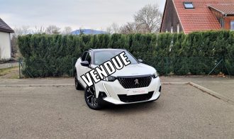PEUGEOT 2008 1.2 PURETECH 130 EAT8 GT // 1 900 KMS // CAMERA // SIEGES CHAUFF