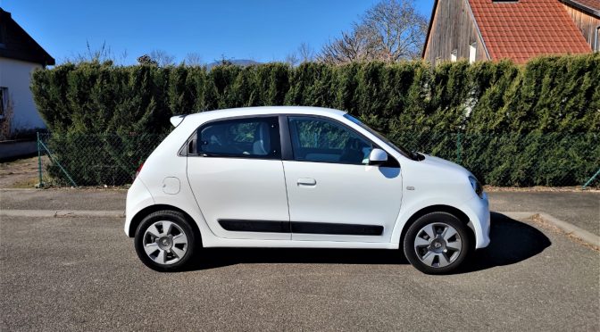 RENAULT TWINGO III 1.0 SCE 70Ch ZEN 5 PORTES // CLIM // BLUETOOTH // REGULATEUR