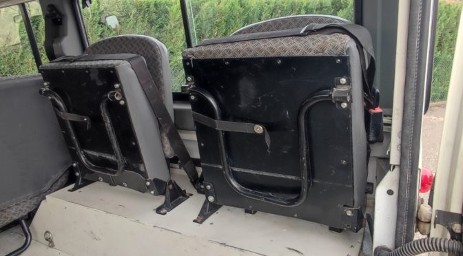 LAND ROVER DEFENDER 110 STATION WAGON 9 PLACES 2.5 TD5 122Ch