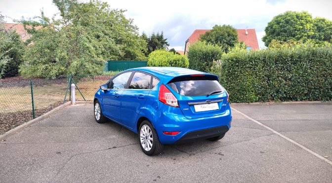 FORD FIESTA 1.0 ECOBOOST 100Ch TITANIUM 5 PORTES // 1ère Main // Caméra // GPS // CLIM AUTO