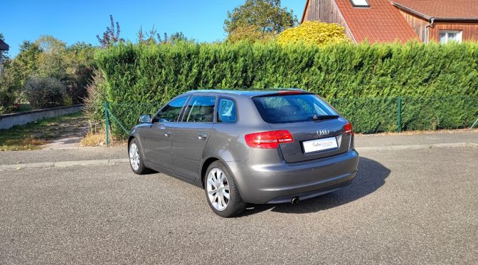 AUDI A3 II SPORTBACK 2.0 TDI 140 AMBITION BVM6 // HISTORIQUE AUDI // CLIM AUTO // RADAR // SIEGES CHAUFFANTS