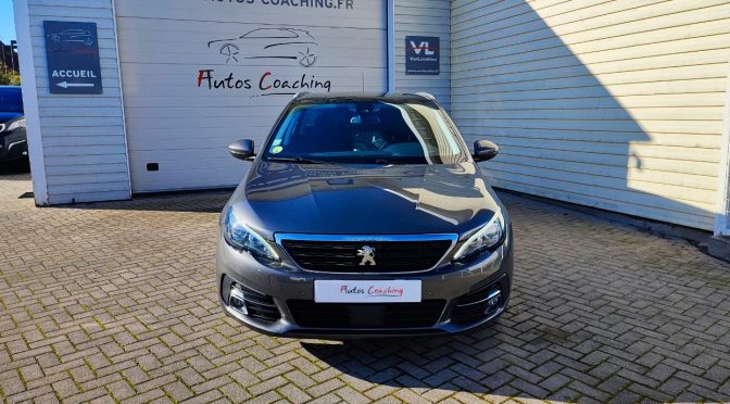 PEUGEOT 308 SW 1.5 HDI 130 EAT8 ACTIVE // TOIT PANO // CAMERA // ATTELAGE // HISTORIQUE COMPLET