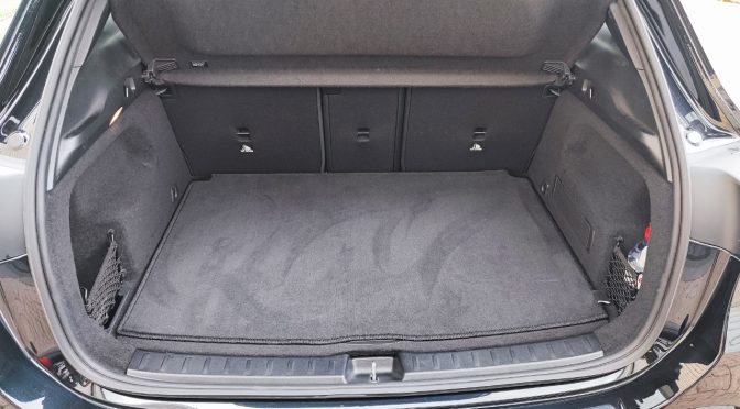 MERCEDES GLA II 220 D 190Ch 4MATIC AMG EDITION ONE 8G-DCT // 1ère Main // TOIT PANO // SONO // CAMERA // MBUX