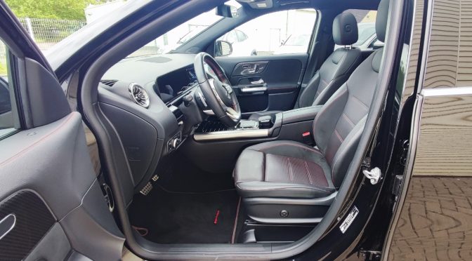 MERCEDES GLA II 220 D 190Ch 4MATIC AMG EDITION ONE 8G-DCT // 1ère Main // TOIT PANO // SONO // CAMERA // MBUX