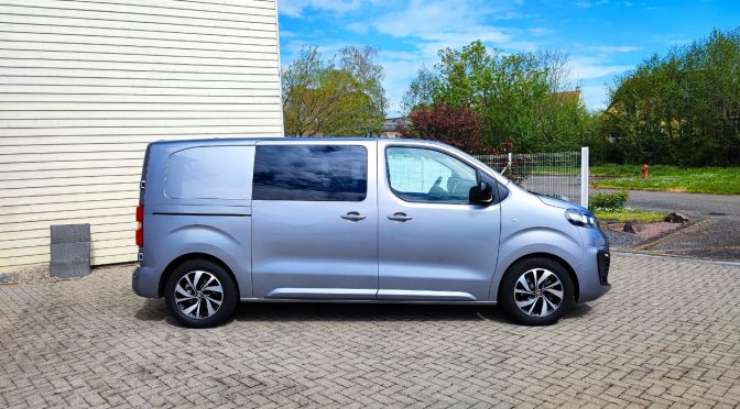 FIAT SCUDO III CABINE APPROFONDIE 5 PLACES BLUEHDI 180 EAT8 PRO LOUNGE CONNECT // TVA // CAMERA //