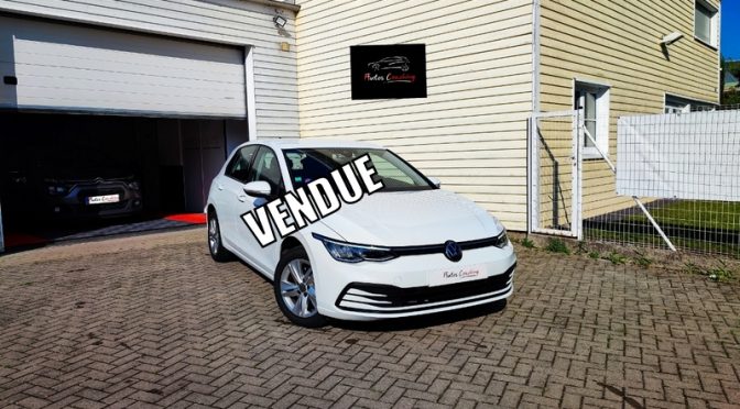 VW GOLF VIII 1.0 TSI 110 LIFE BVM6 5 PORTES // 1ère Main // LED // LANE ASSIST / SIDE ASSIST