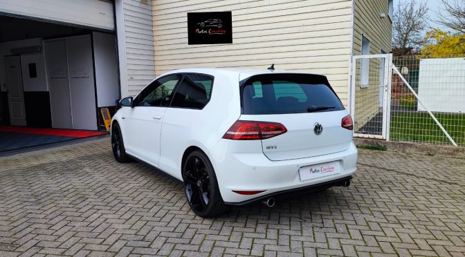 VOLKSWAGEN GOLF VII 2.0 TSI 220Ch BVM6 GTI 3P // 1ère Main // Historique complet // GPS // JA 19 //
