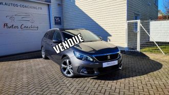 PEUGEOT 308 SW 1.5 HDI 130 EAT8 ACTIVE // TOIT PANO // CAMERA // ATTELAGE // HISTORIQUE COMPLET