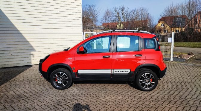 FIAT PANDA III 0.9 TWINAIR 85 S/S CITY CROSS 4X4 // CARPLAY // RADAR AR // 5 PLACES