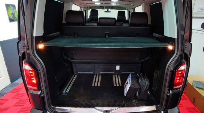 VOLKSWAGEN MULTIVAN VI 2.0 TDI 204Ch 4MOTION GENERATION SIX DSG7 // 1ère Main // Caméra // Attelage // Dynaudio // 7 PLACES
