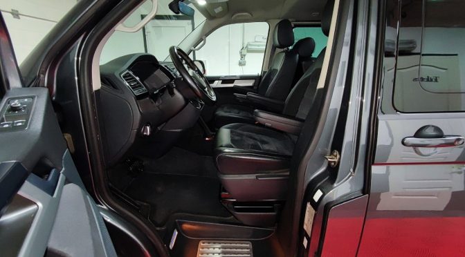 VOLKSWAGEN MULTIVAN VI 2.0 TDI 204Ch 4MOTION GENERATION SIX DSG7 // 1ère Main // Caméra // Attelage // Dynaudio // 7 PLACES