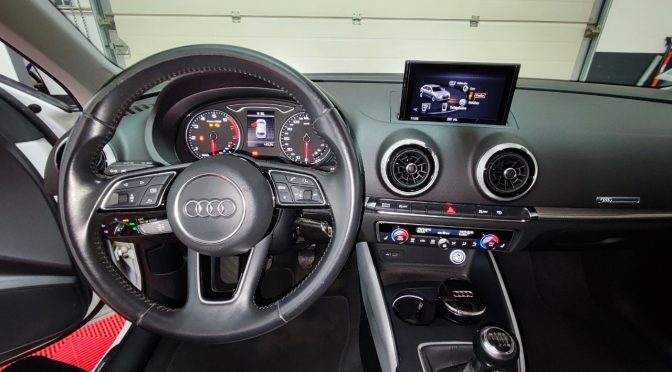 AUDI A3 III (2) SPORTBACK 1.5 TFSI 150Ch BVM6 DESIGN // Sièges chauffants // Android auto //