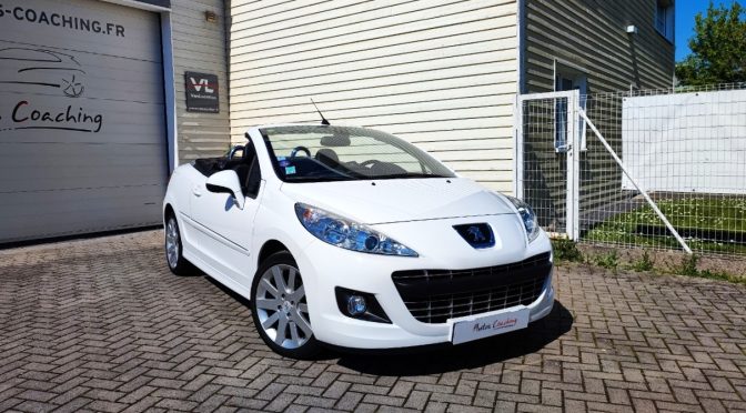 PEUGEOT 207 CC 1.6 VTI 120 FELINE BVA // 2ème Main // Sièges chauffants // Cuir // Radar Arr