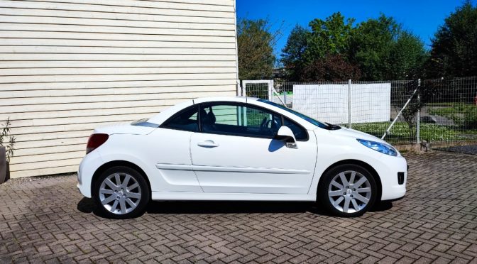 PEUGEOT 207 CC 1.6 VTI 120 FELINE BVA // 2ème Main // Sièges chauffants // Cuir // Radar Arr
