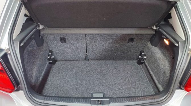 VOLKSWAGEN POLO V (2) 1.2 TSI 90 BLUEMOTION TECHNOLOGY Sound pack R-LINE 5P // 1ère Main /// entretiens VW