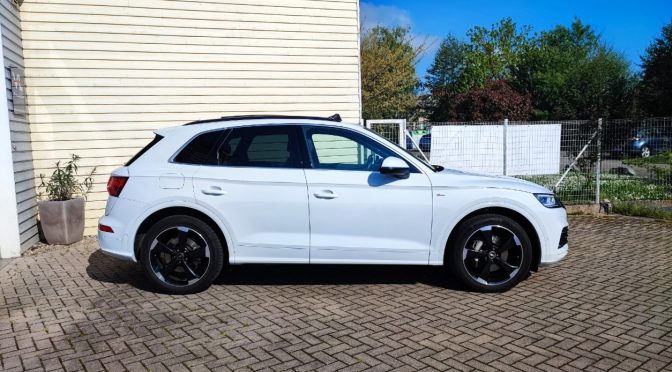 AUDI Q5 II (2) 55 TFSIE 367 Hybride S LINE QUATTRO S-TRONIC 7 // ATTELAGE // MATRIX // B&O //