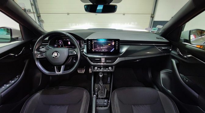 SKODA KAMIQ 1.5 TSI 150 ACT MONTE-CARLO DSG7 // TOIT PANO // CAMERA