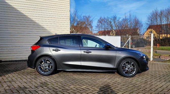 FORD FOCUS IV 1.0 L125Ch S&S ST-LINE boite auto // CARPLAY/ANDROID AUTO // CAMERA // PACK TECHNO // 38 500 KMS