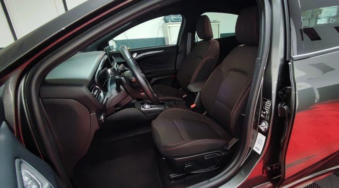FORD FOCUS IV 1.0 L125Ch S&S ST-LINE boite auto // CARPLAY/ANDROID AUTO // CAMERA // PACK TECHNO // 38 500 KMS
