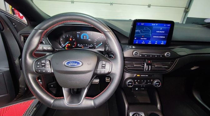 FORD FOCUS IV 1.0 L125Ch S&S ST-LINE boite auto // CARPLAY/ANDROID AUTO // CAMERA // PACK TECHNO // 38 500 KMS