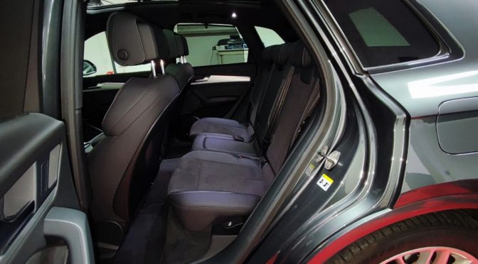 AUDI Q5 II (2) 55 TFSIE 367 Hybride S LINE QUATTRO S-TRONIC 7 // ATTELAGE // MATRIX LED // TOIT PANO